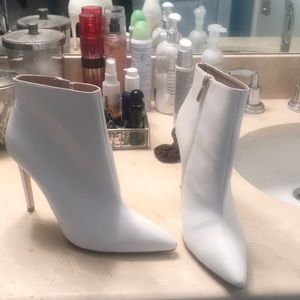RAYE Congo boot in white